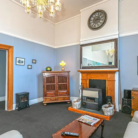 Lady Bowen Bed & Breakfast-3